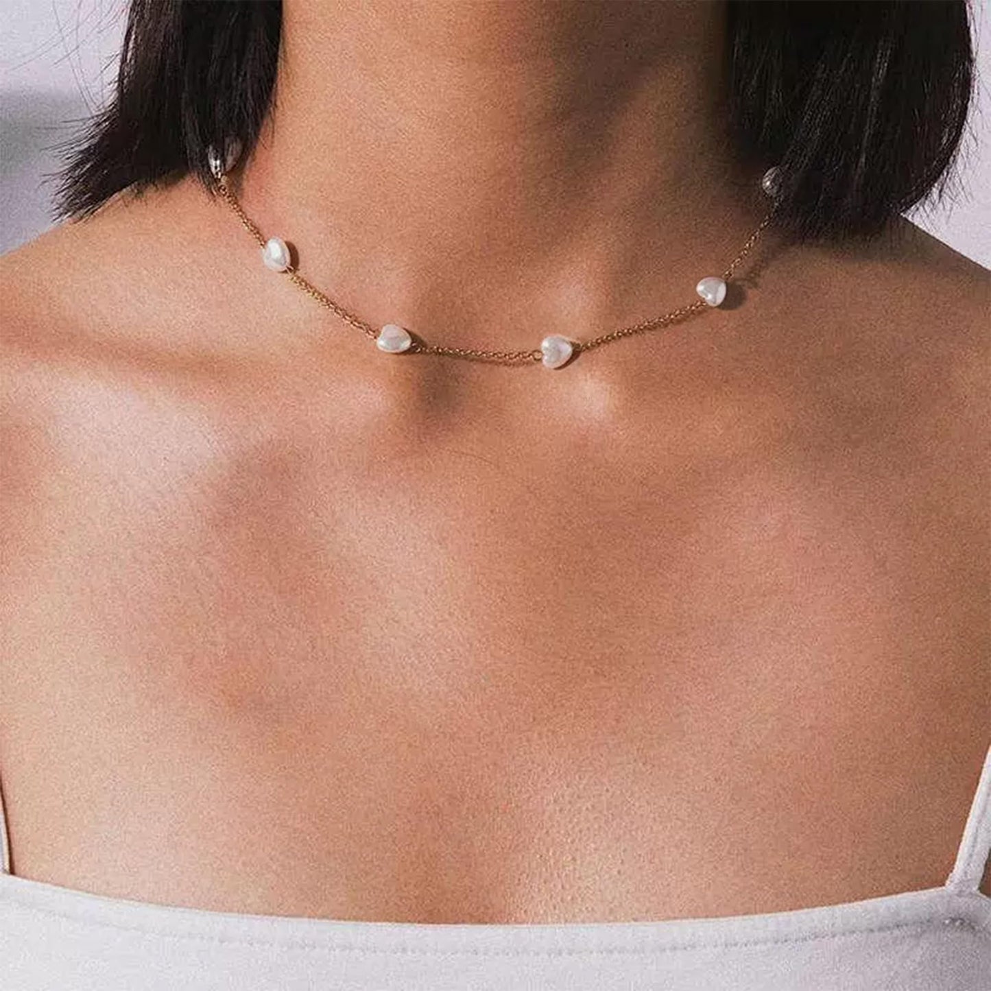 SmileBelle Daisy Pearl Necklace, Dainty Pearl Choker Necklace for Women as Flower Necklace Gift, 14K Gold Plated Stainless Steel Summer Merch as Birthday Gifts for Her Daisy Costume Gift